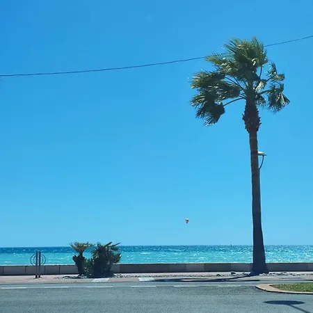 Face A La Apartament *